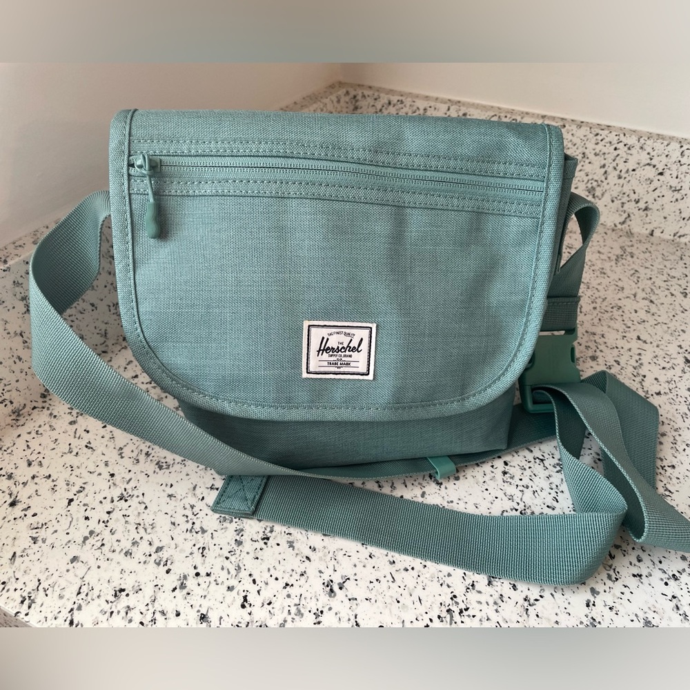 Herschel Supply Company Teal Green Crossbody Bag with Adjustable Strap. New.
